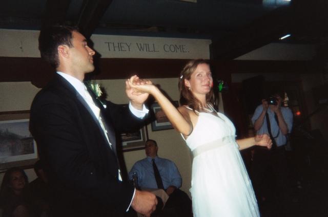 Matt Jen dancing at wedding